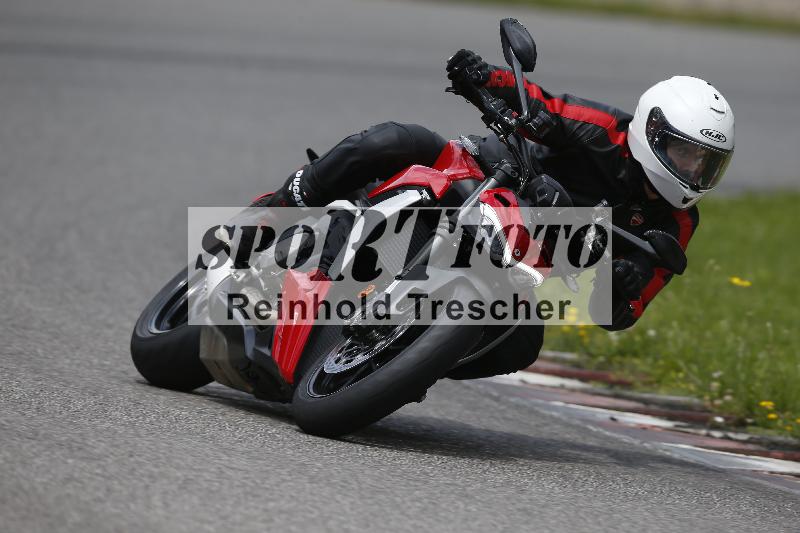 /Archiv-2024/29 12.06.2024 MOTO.CH Track Day ADR/Gruppe gelb/unklar